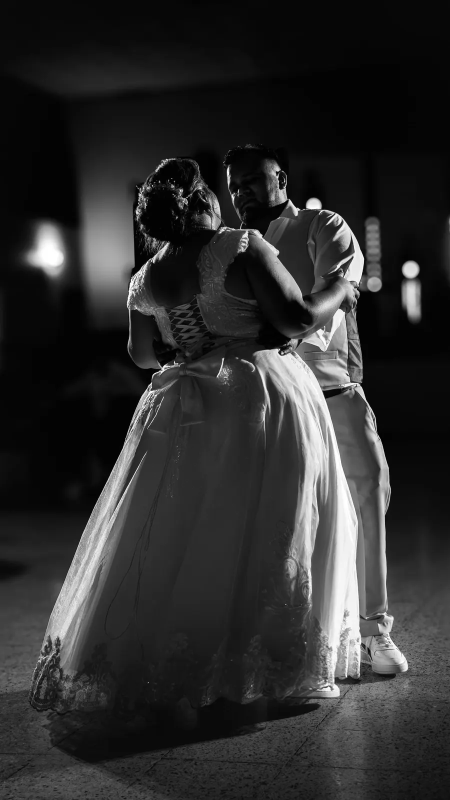 Black-and-white first dance (sample image)